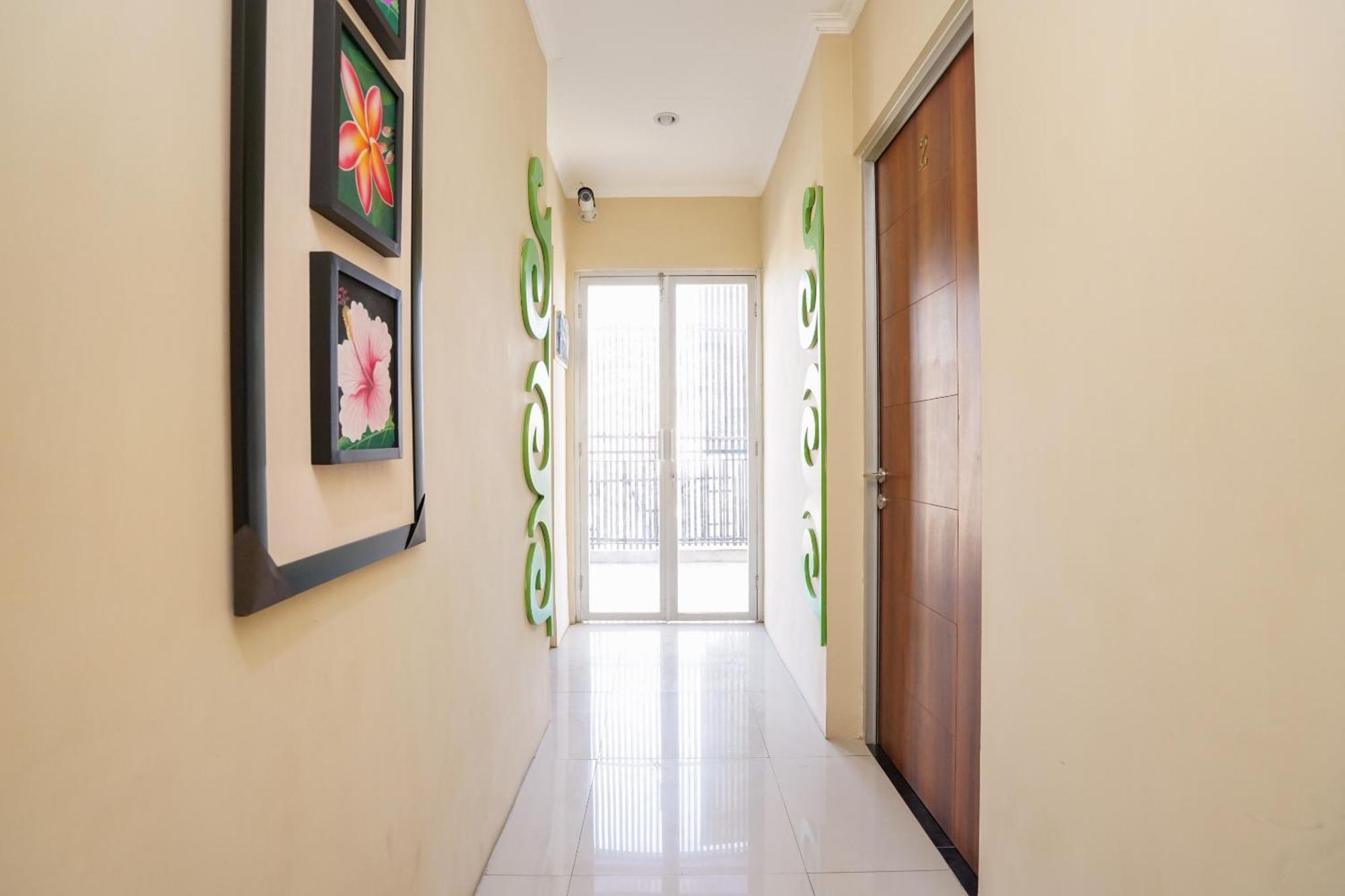 Hotel O Surabaya Near Surabaya Town Square Formerly Kupang Gunung Residence Εξωτερικό φωτογραφία